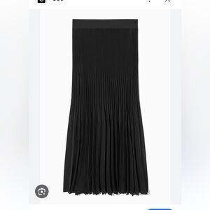 NWT COS Pleated Midi Skirt in Black